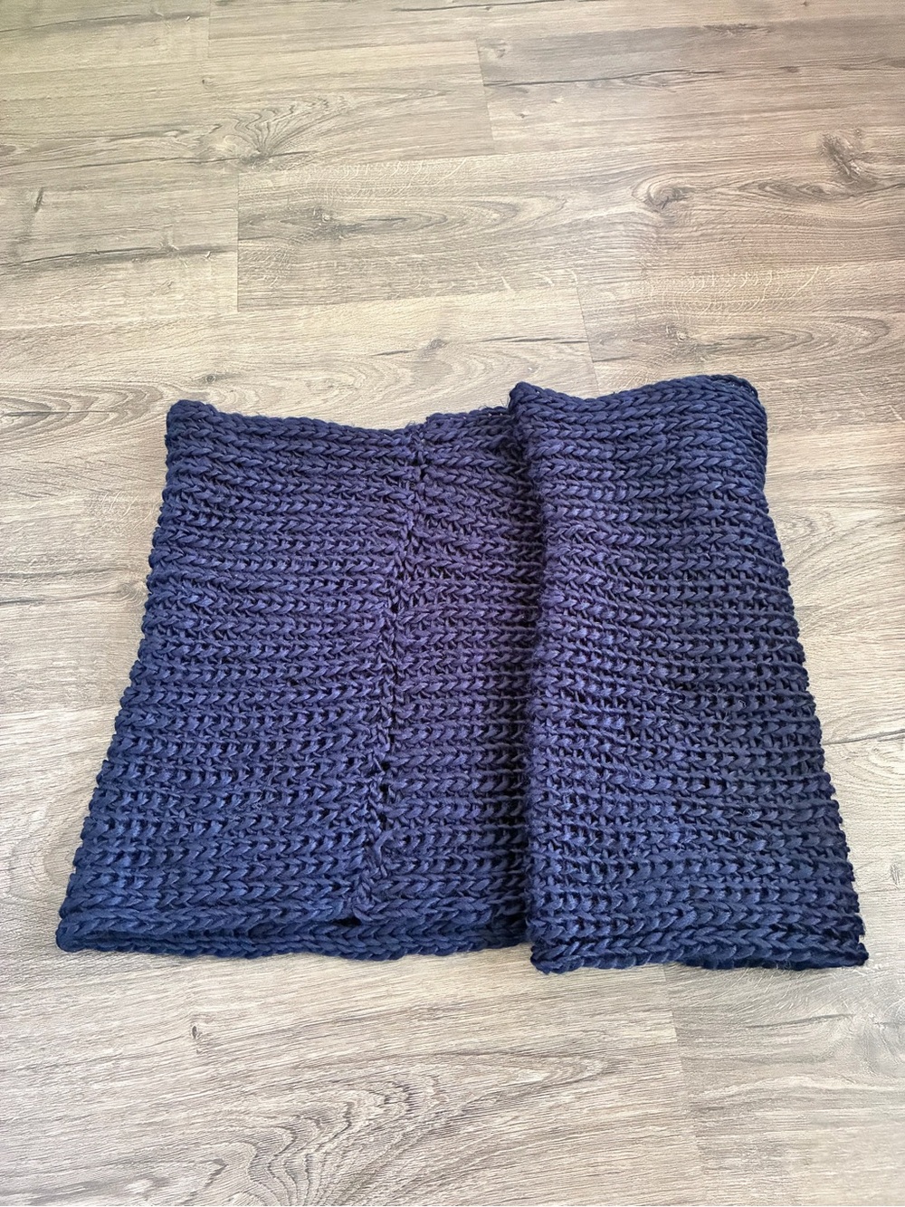 Chunky Knit Navy Blue Infinity Scarf - Unbranded